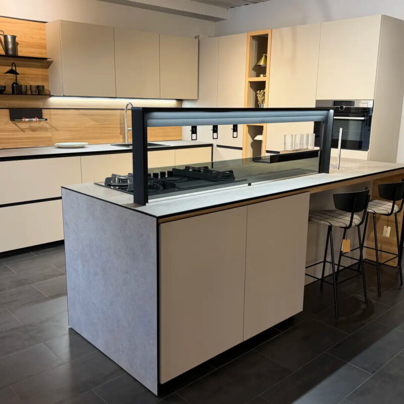 VALCUCINE PROMO NUOVO SHOWROOM Forma Mentis Angel skin sabbia Olmo tattile